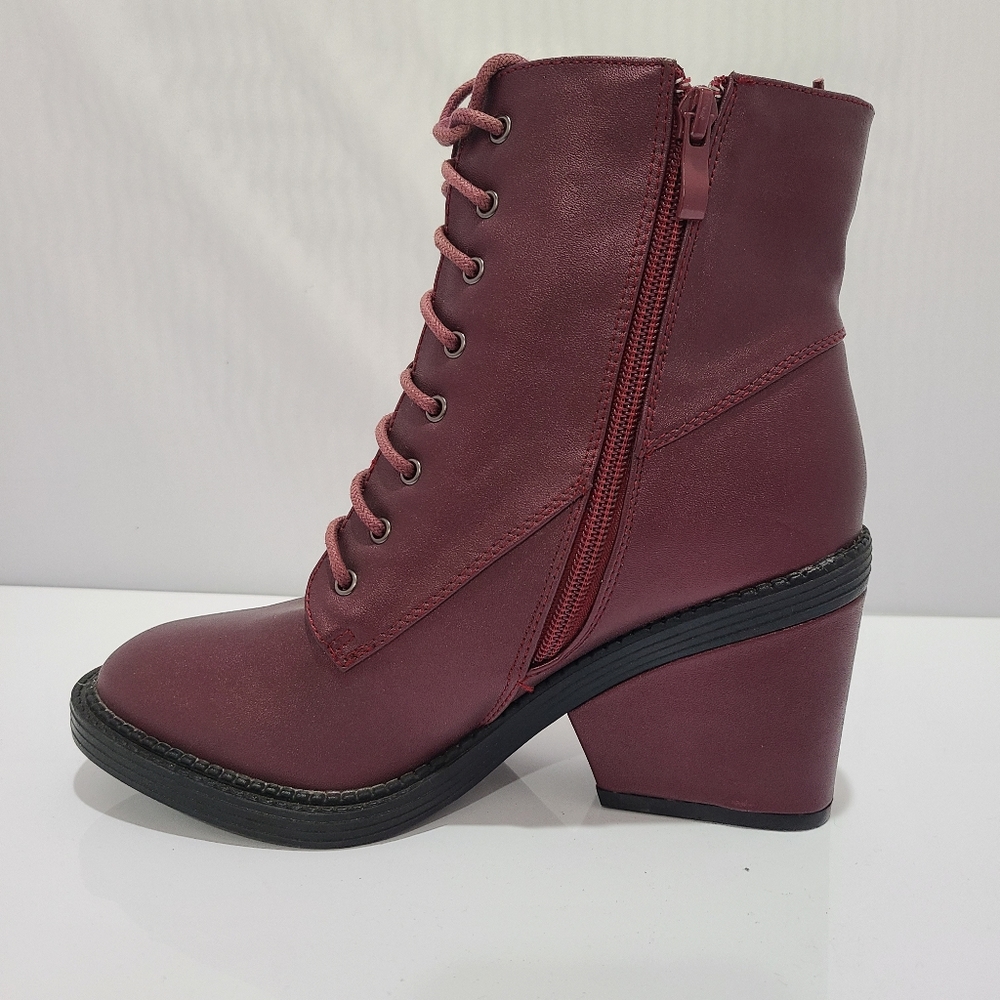 Beston Womens Casual Bugundy  Boots Sz 8.5 Brand New